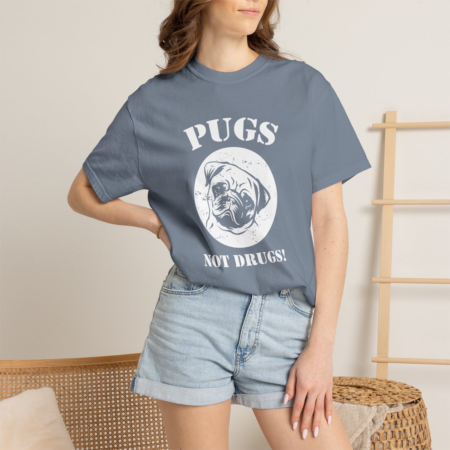 Pugs Not Drugs Dogs - T-Shirt