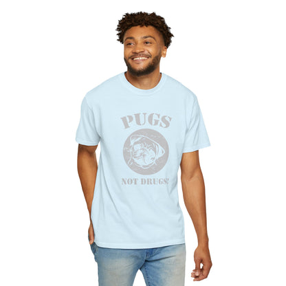 Pugs Not Drugs Dogs - T-Shirt