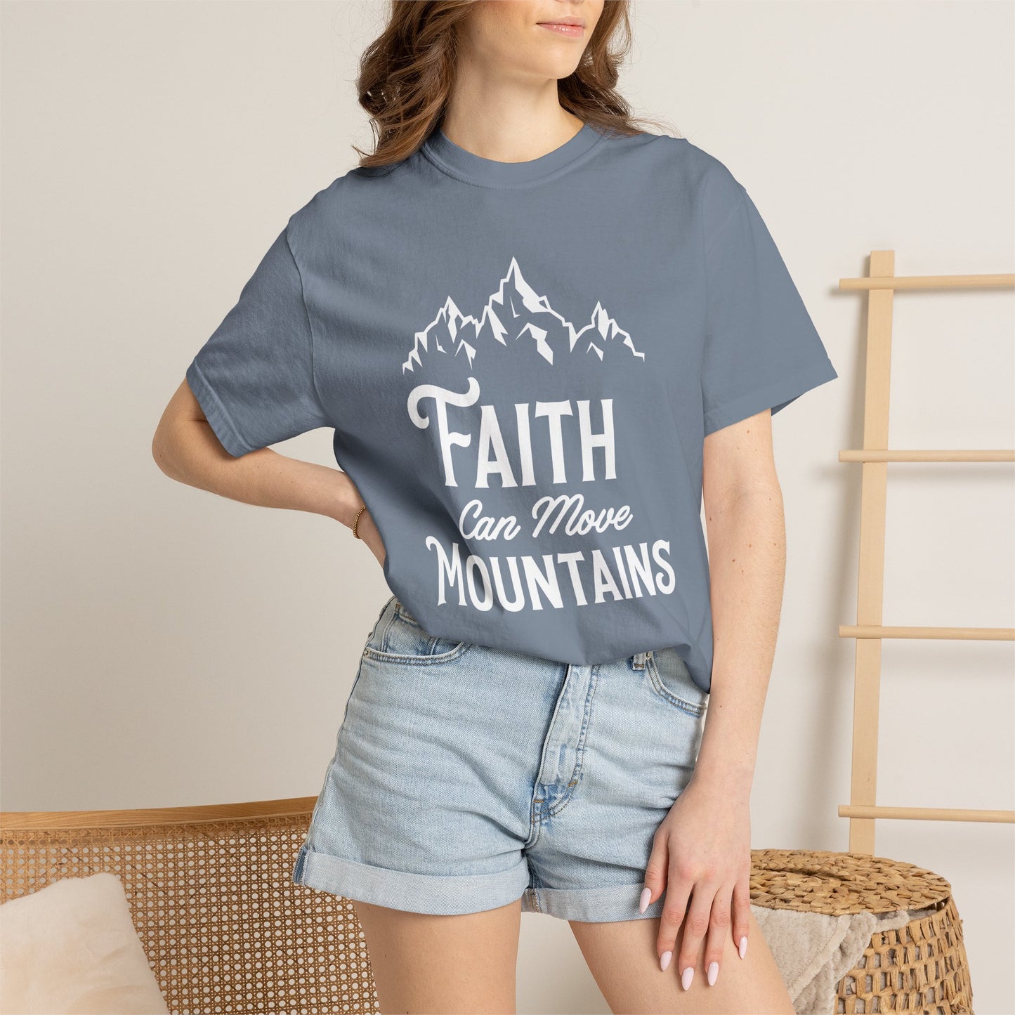 Faith Mountains Christian - T-Shirt