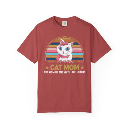 Cat Mom - T-Shirt