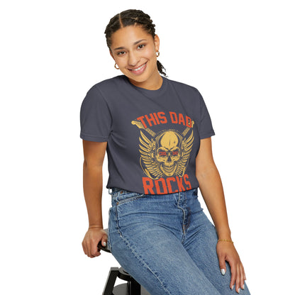 This Dad Rocks Dad - T-Shirt