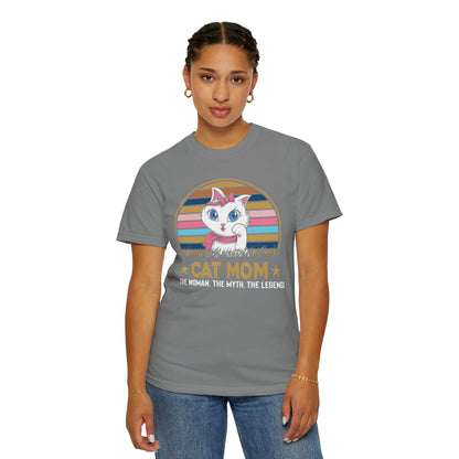 Cat Mom - T-Shirt