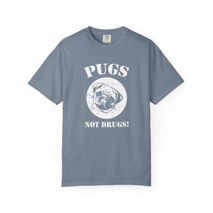 Pugs Not Drugs Dogs - T-Shirt