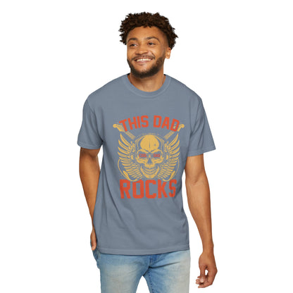 This Dad Rocks Dad - T-Shirt
