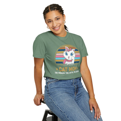 Cat Mom - T-Shirt