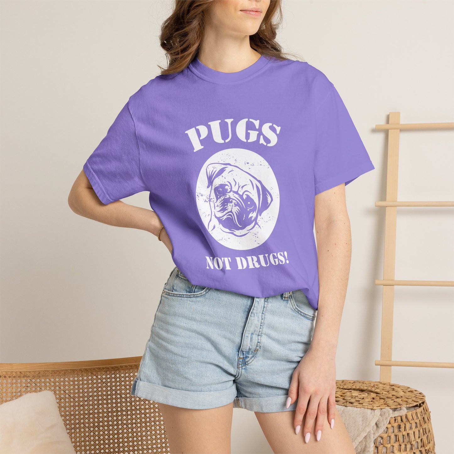 Pugs Not Drugs Dogs - T-Shirt