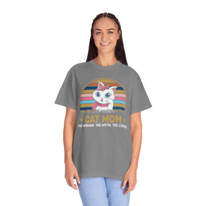 Cat Mom - T-Shirt