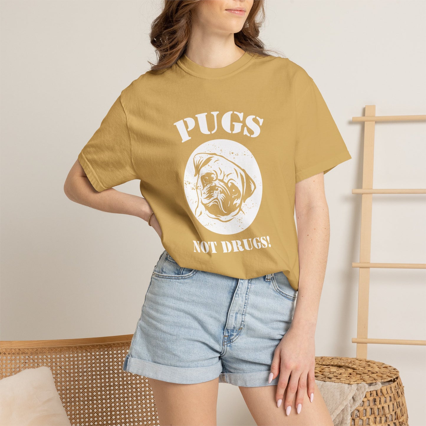 Pugs Not Drugs Dogs - T-Shirt
