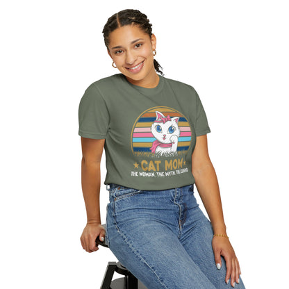 Cat Mom - T-Shirt