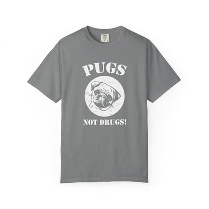 Pugs Not Drugs Dogs - T-Shirt