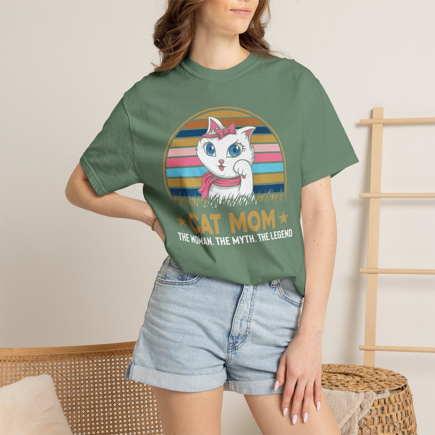 Cat Mom - T-Shirt