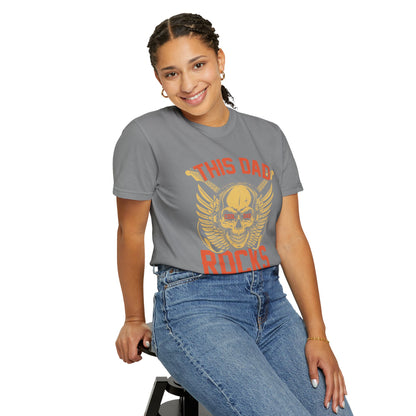 This Dad Rocks Dad - T-Shirt