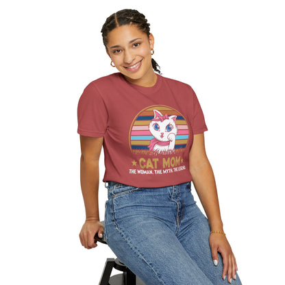 Cat Mom - T-Shirt