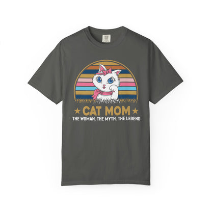 Cat Mom - T-Shirt