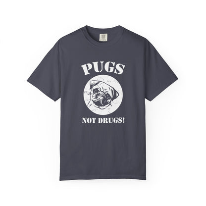 Pugs Not Drugs Dogs - T-Shirt